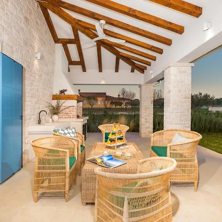 Olive Paradise I Villa Svetvincenat