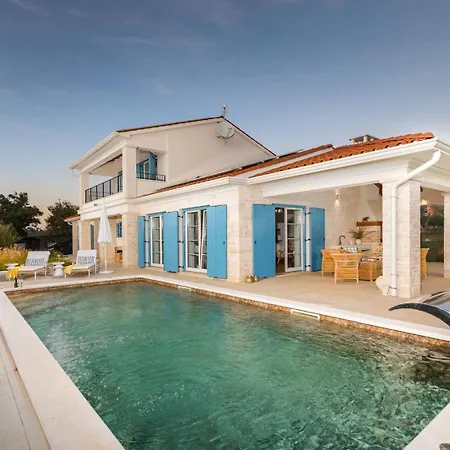 Olive Paradise I Villa *